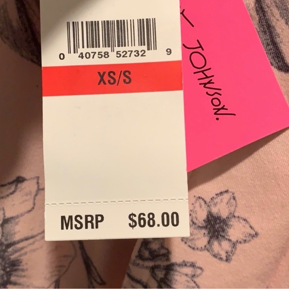 🆕Betsey Johnson Baby Pink Floral Robe Super Soft Women’s Size XS/S - Picture 2 of 9